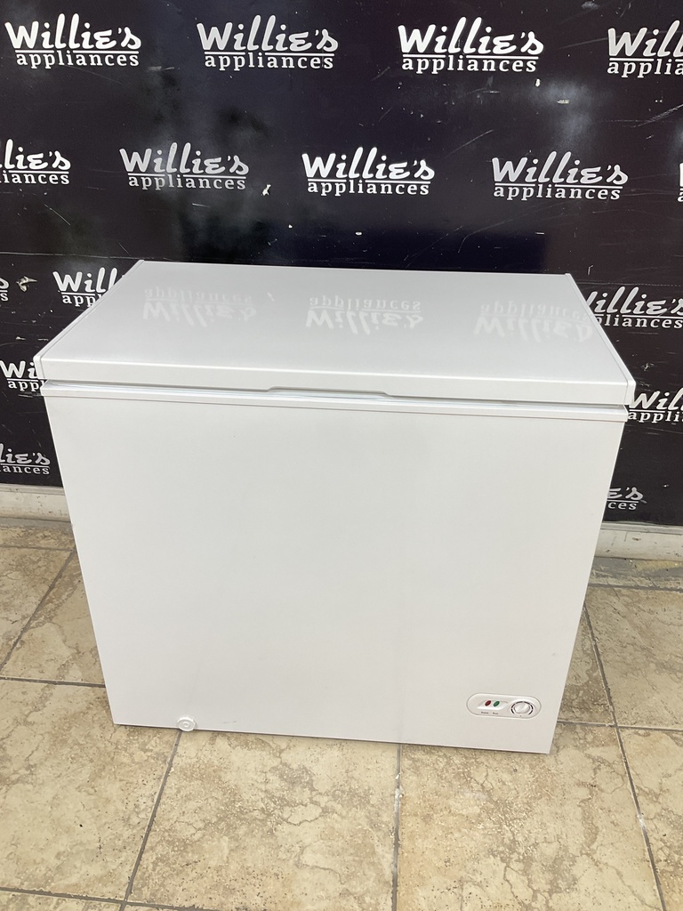 Frigidaire Used Freezer Chest 35 1/2” x33 (White) 