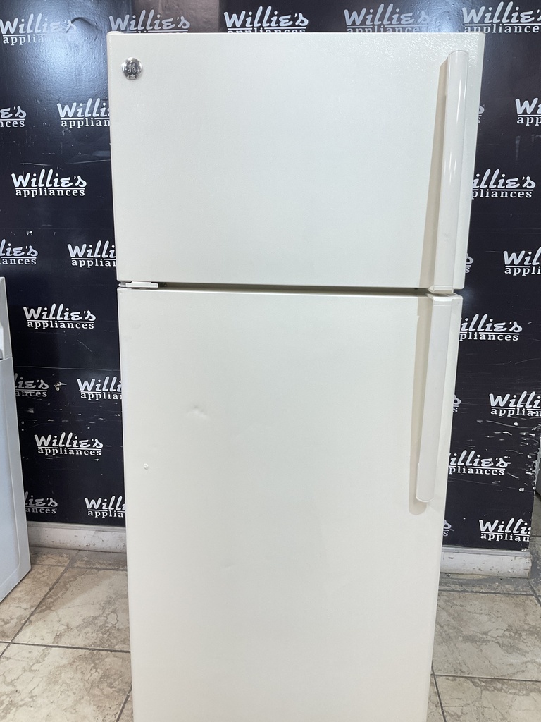 Ge Used Refrigerator Top and Bottom 28x66 1/2” (Bisque) 