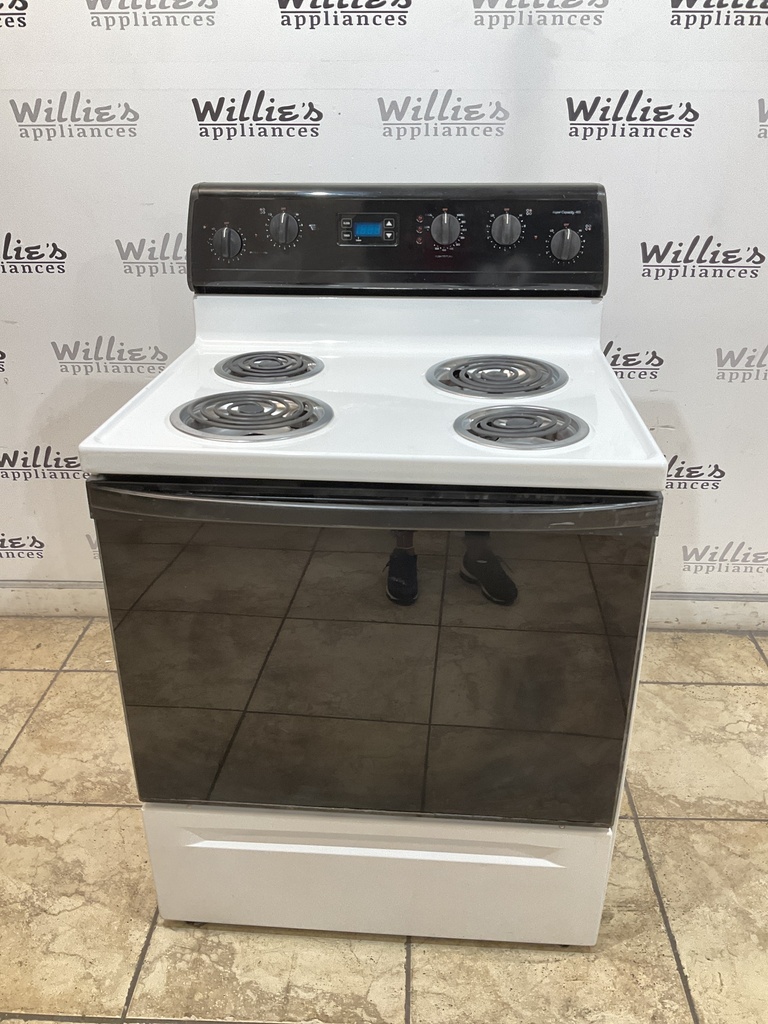Whirlpool Used Electric Stove 220volts (40/50 AMP) 30inches {3 prong} (White/Black) 