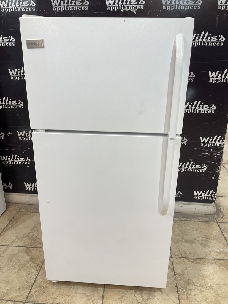 Frigidaire Used Refrigerator Top and Bottom 28x59 1/2” (White) 