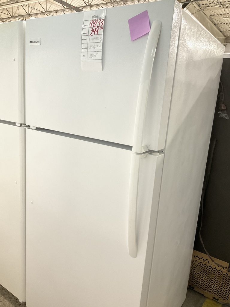 Frigidaire Used Refrigerator Top and Bottom 28x64 1/2” (White) 
