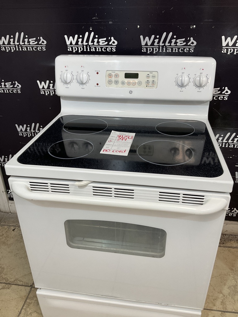 Ge Used Electric Stove 220volts (40/50 AMP) 30inches {no cord} (White) 