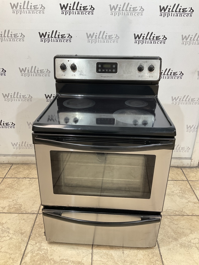 Frigidaire Used Electric Stove 220volts (40/50 AMP) 30inches {no cord} 