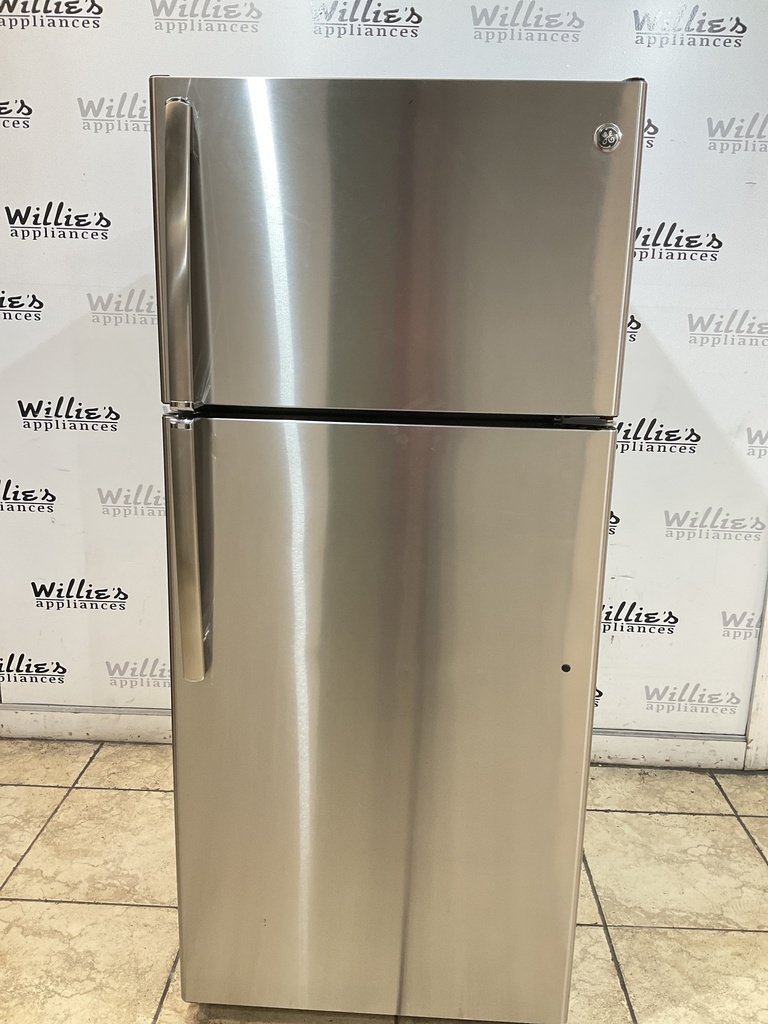 Ge Used Refrigerator Top and Bottom 28x64 (Stainless Steel) 