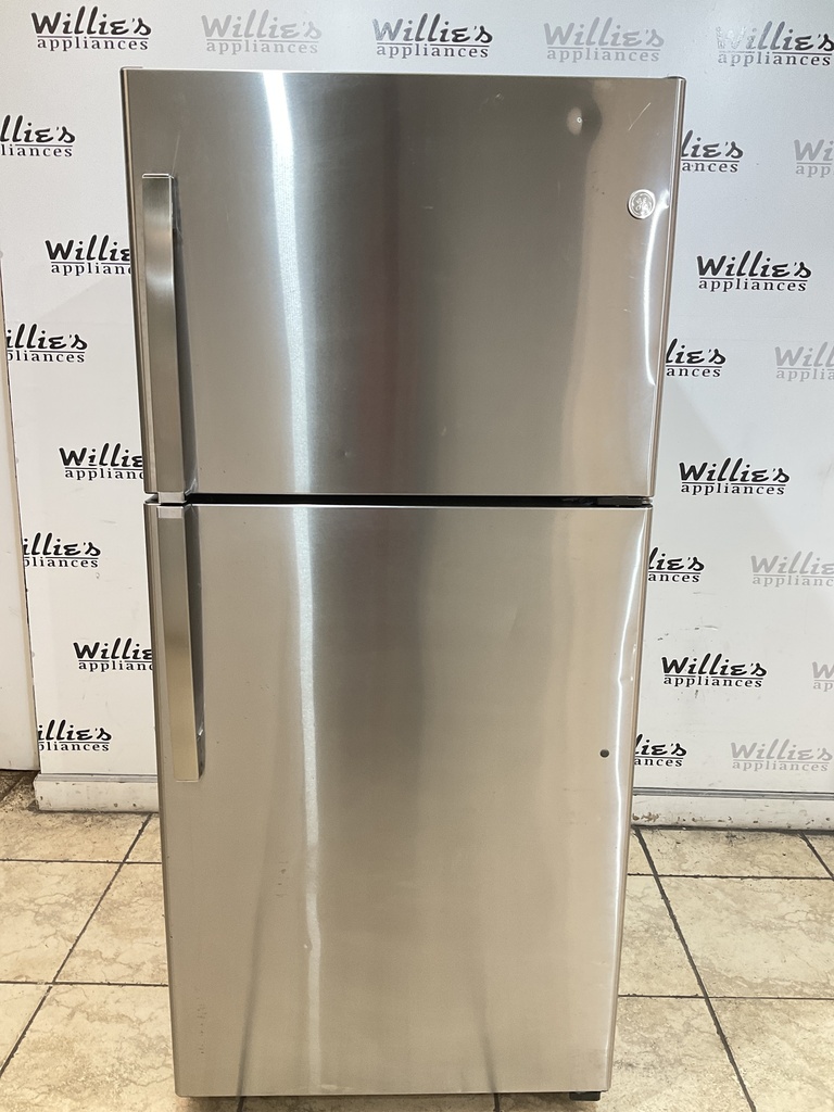 Ge Used Refrigerator Top and Bottom 30x65 1/2” (Stainless Steel) 