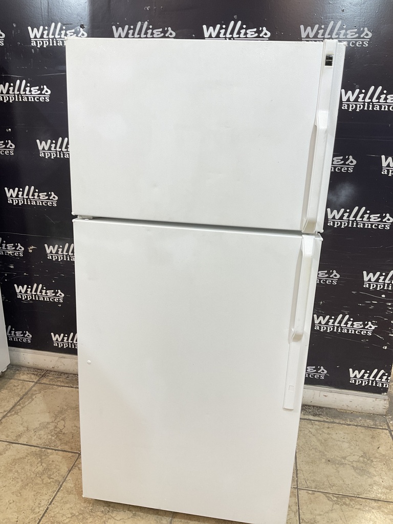 Hotpoint Used Refrigerator Top and Bottom 28x61 1/2” (White) 