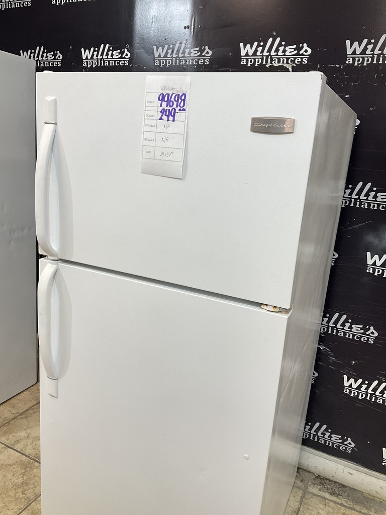 Frigidaire Used Refrigerator Top and Bottom 28x59 1/2” (White) 