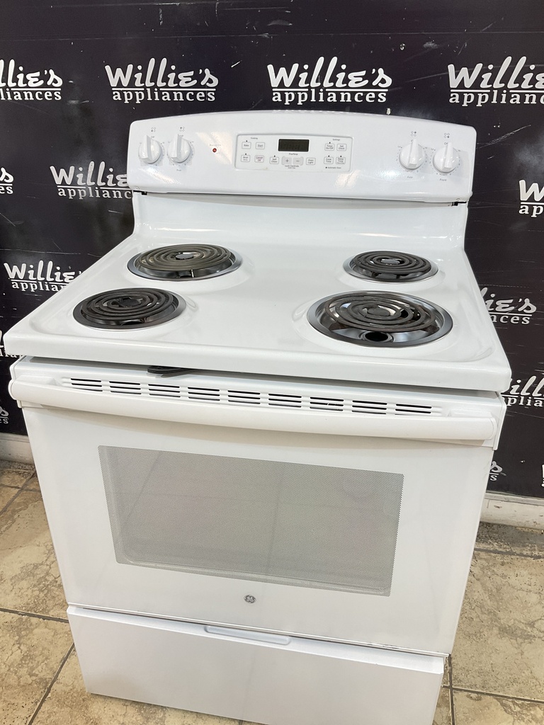 Ge Used Electric Stove 220volts (40/50 AMP) 30inches {no cord} (White) 