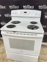 Ge Used Electric Stove 220volts (40/50 AMP) 30inches {no cord} (White) 