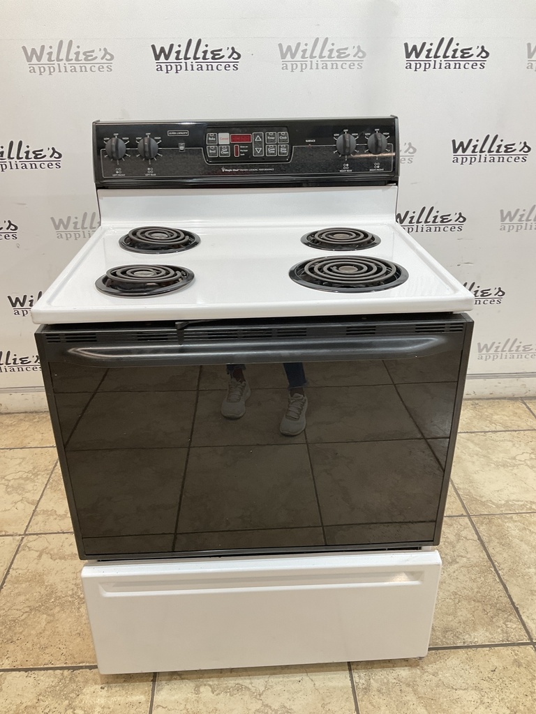 Magic Chef Used Electric Stove 220volts (40/50 AMP) 30inches {4 prong} (White/Black) 
