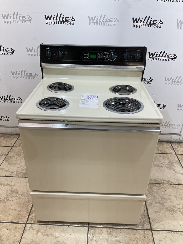 Hotpoint Used Electric Stove 220volts (40/50 AMP) 30inches {3 prong}  (Bisque/Black) 