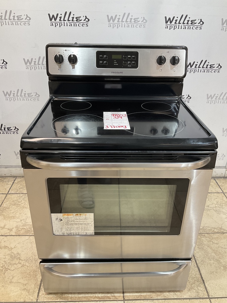 Frigidaire Used Electric Stove 220volts (40/50 AMP) 30inches {3 prong} (Stainless steel) 