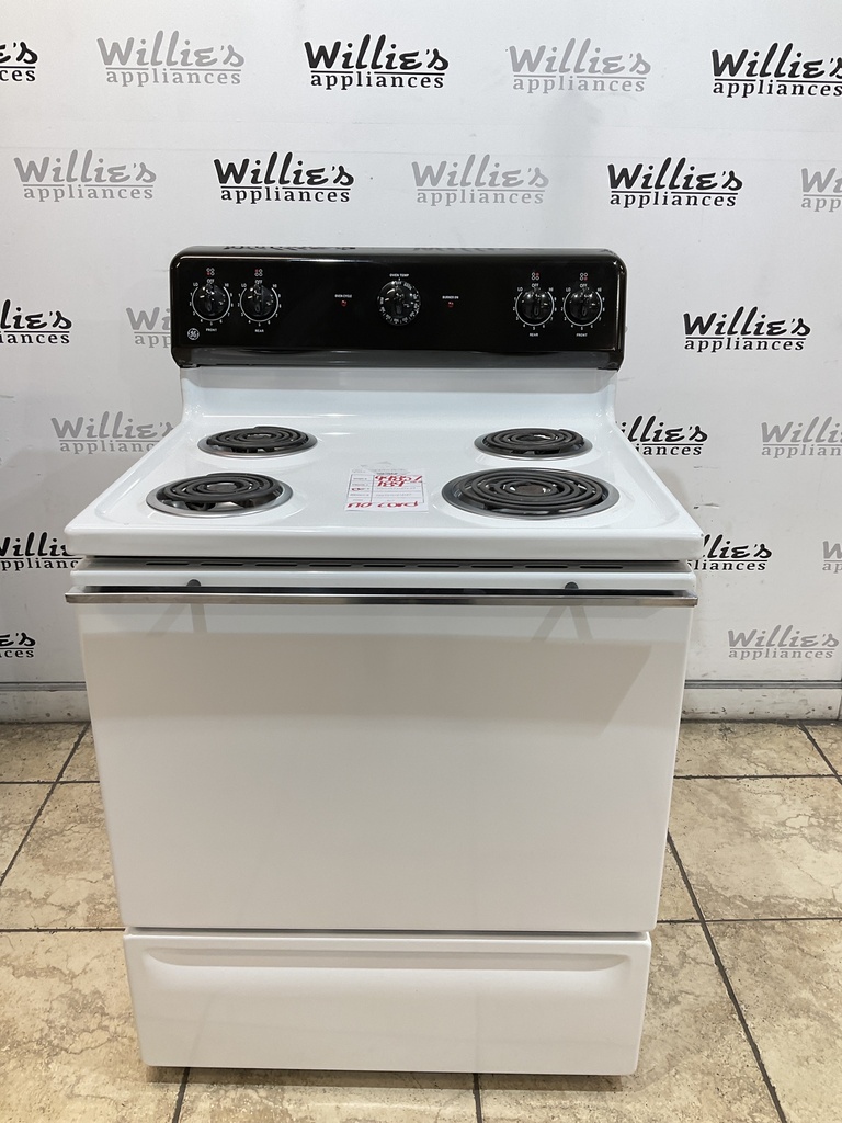 Ge Used Electric Stove 220volts (40/50 AMP) 30inches {no cord} (White/Black) 