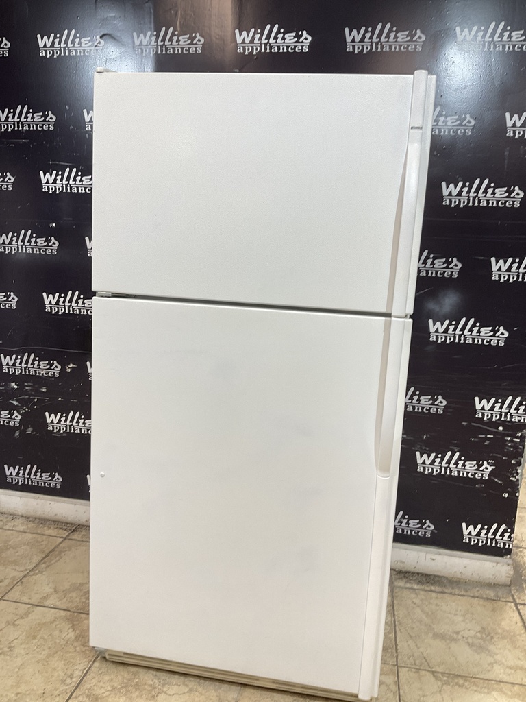 Kenmore Used Refrigerator Top and Bottom 33x65 1/2’ (White) 