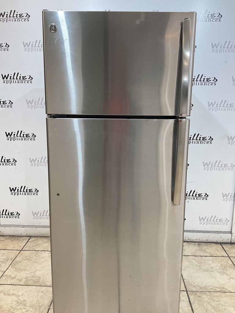 Ge Used Refrigerator Top and Bottom 28x67 (Stainless Steel) 