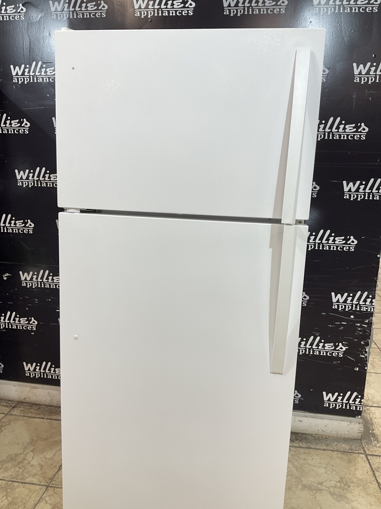 Frigidaire Used Refrigerator Top and Bottom 28x64 1/2” (White) 