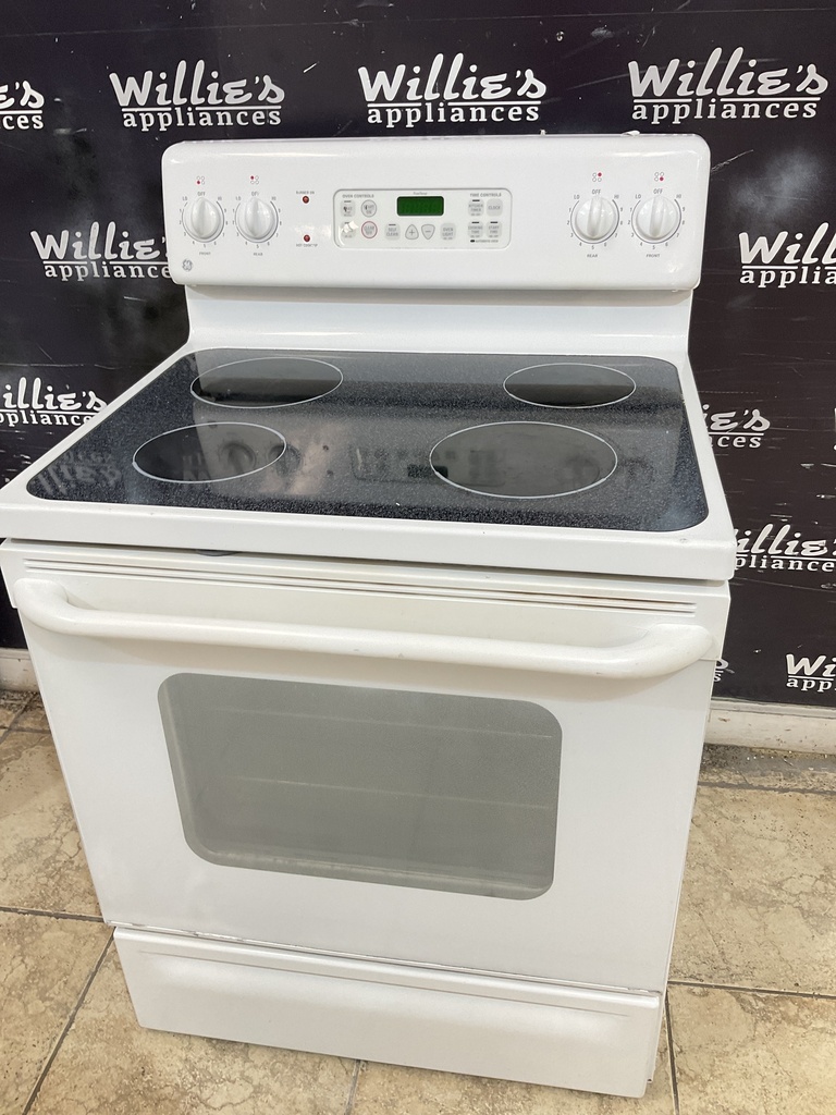 Ge Used Electric Stove 220volts (40/50 AMP) 30inches {no cord} (White) 
