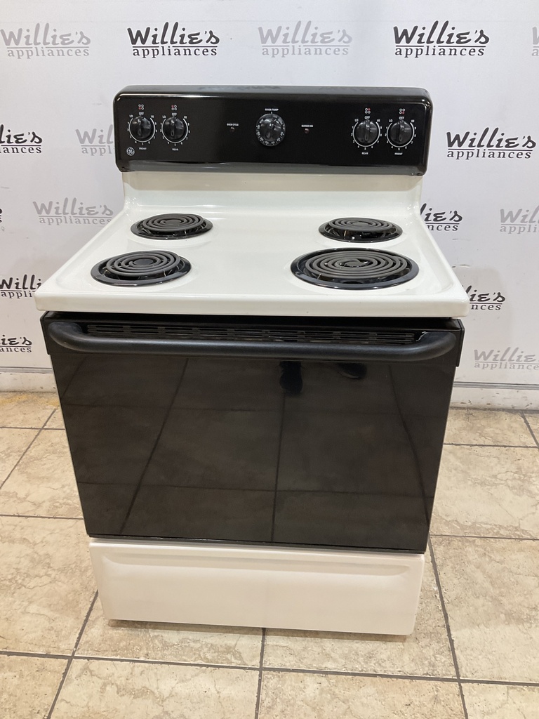Ge Used Electric Stove 220volts (40/50 AMP) 30inches {3 prong} (Bisque/Black) 