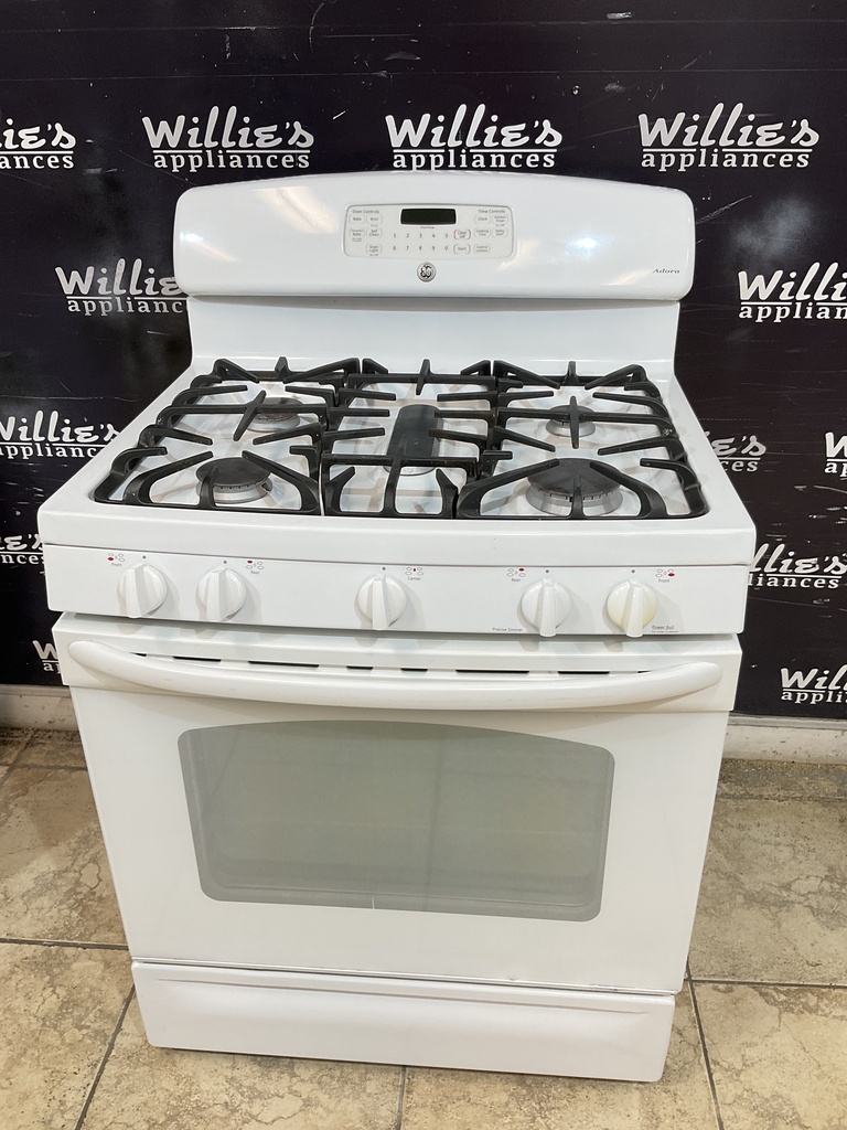 Ge Used Natural Gas Stove 30inches  (white) 