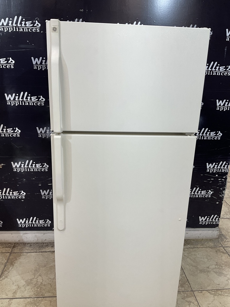 Ge Used Refrigerator Top and Bottom 28x64 1/2” (Bisque) 