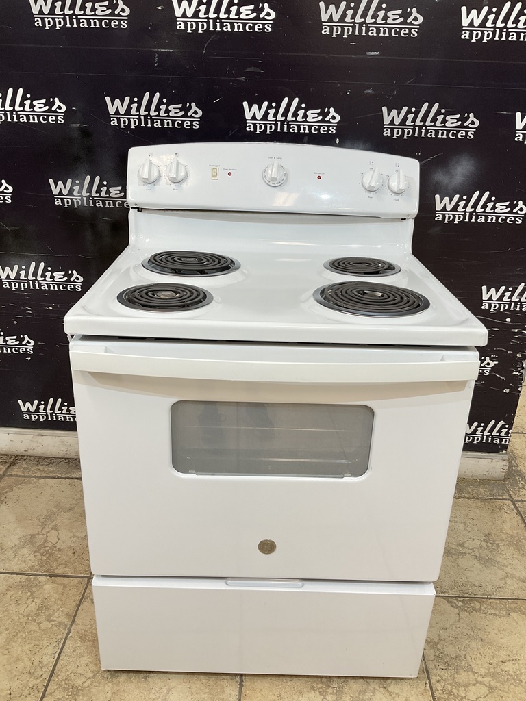 Ge Used Electric Stove 220volts (40/50 AMP) 30inches {no cord} (White)
