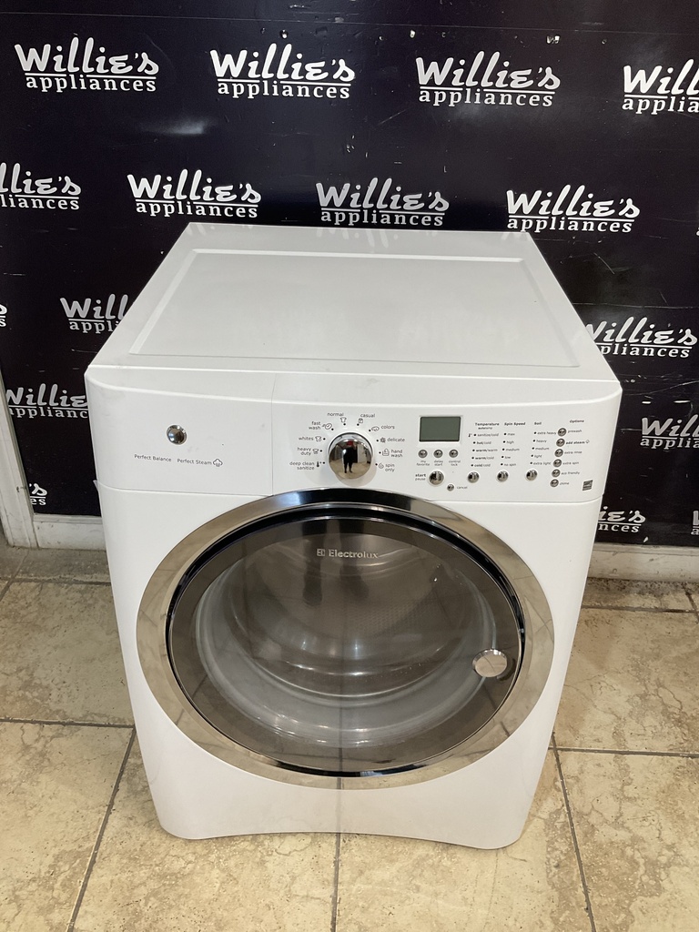 Electrolux Used Washer Front-load 27inches (White)