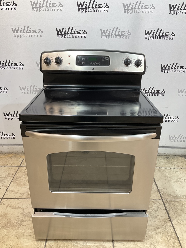 Ge Used Electric Stove 220volts (40/50 AMP) 30inches {3 prong} (Stainless steel) 