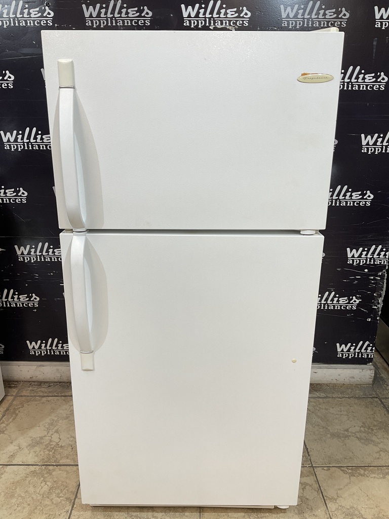 Frigidaire Used Refrigerator Top and Bottom 28x60 (White) 