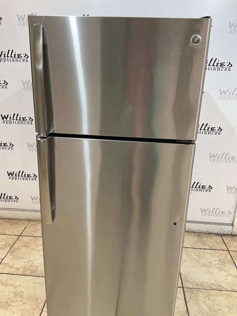 Ge Used Refrigerator Top and Bottom 28x64 (Stainless Steel) 