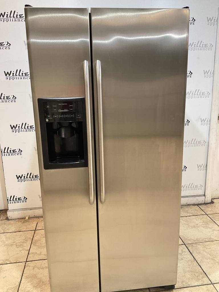 Ge Used Refrigerator Side by Side 33x69 1/2” (Stainless Steel) 
