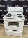 Frigidaire Used Electric Stove 220volts (40/50 AMP) 30inches {3 prong} (White) 
