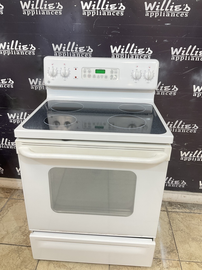Ge Used Electric Stove 220volts (40/50 AMP) 30inches {no cord} (White) 