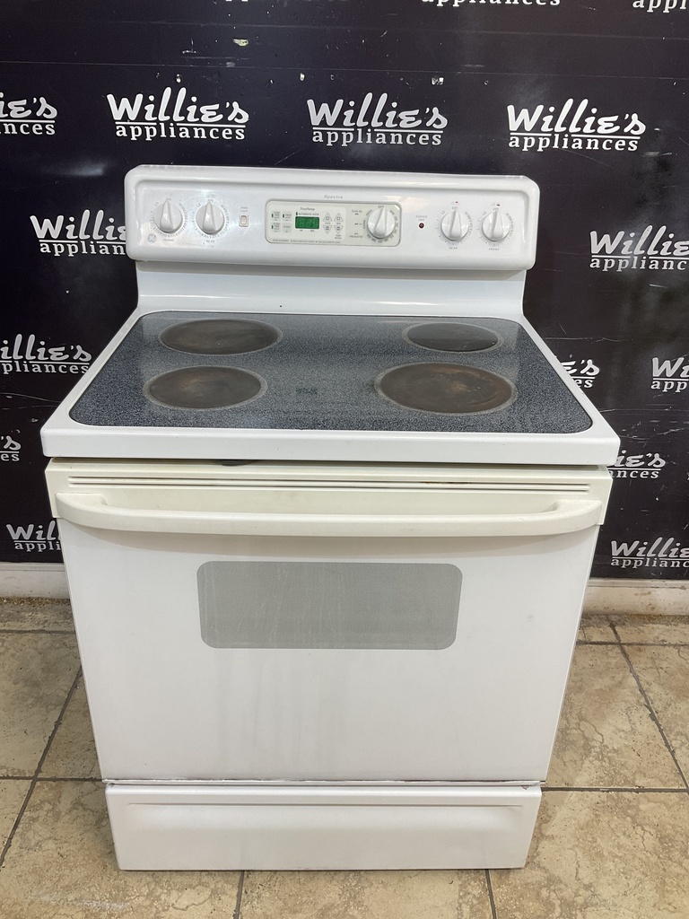 Ge Used Electric Stove 220volts (40/50 AMP) 30inches {no cord} (White) 