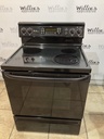Ge Used Electric Stove 220volts (40/50 AMP) 30inches {3 prong} (Black) 