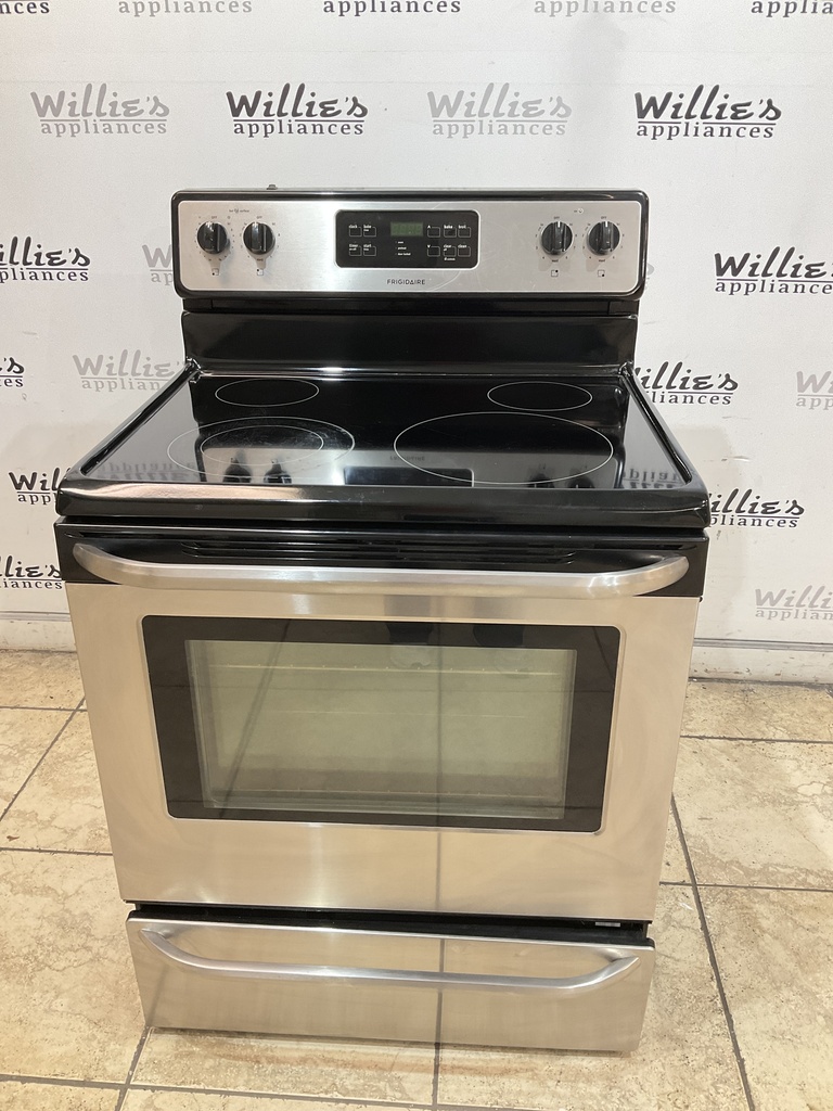 Frigidaire Used Electric Stove 220volts (40/50 AMP) 30inches {3 prong} (Stainless steel) 