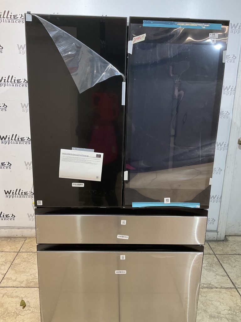 Samsung New Open Box Refrigerator French Door Family Hub+ 36x70 (Black Stainless Steel) 