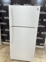 Ge Used Refrigerator Top and Bottom 28x61” (White) 