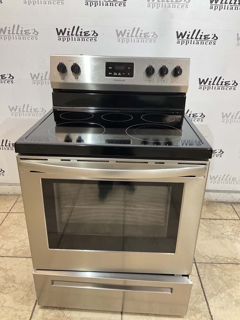 Frigidaire Used Electric Stove 220volts (40/50 AMP) 30inches {no cord} (Stainless steel)