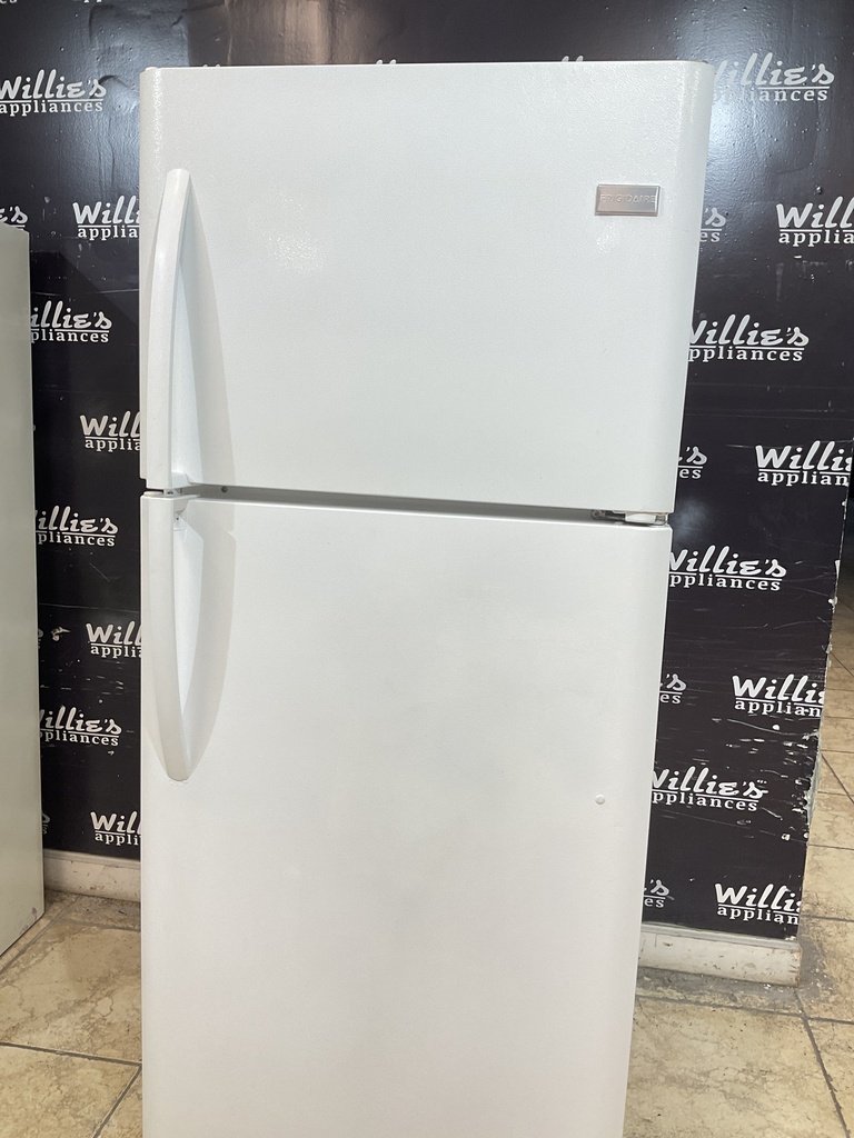 Frigidaire Used Refrigerator Top and Bottom 30x69 (White) 
