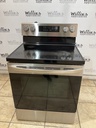 Lg Used Electric Stove 220volts (40/50 AMP) 30inches {4 prong} (Stainless Steel) 