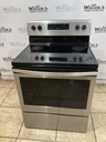 Whirlpool Used Electric Stove 220volts (40/50 AMP) 30inches {no cord} (Stainless Steel) 