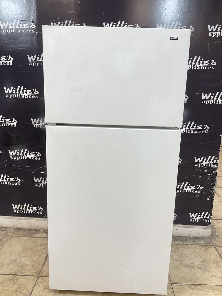 Hotpoint Used Refrigerator Top and Bottom 28x61 1/2” (White) 
