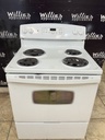 Ge Used Electric Stove 220volts (40/50 AMP) 30inches {no cord} (White) 