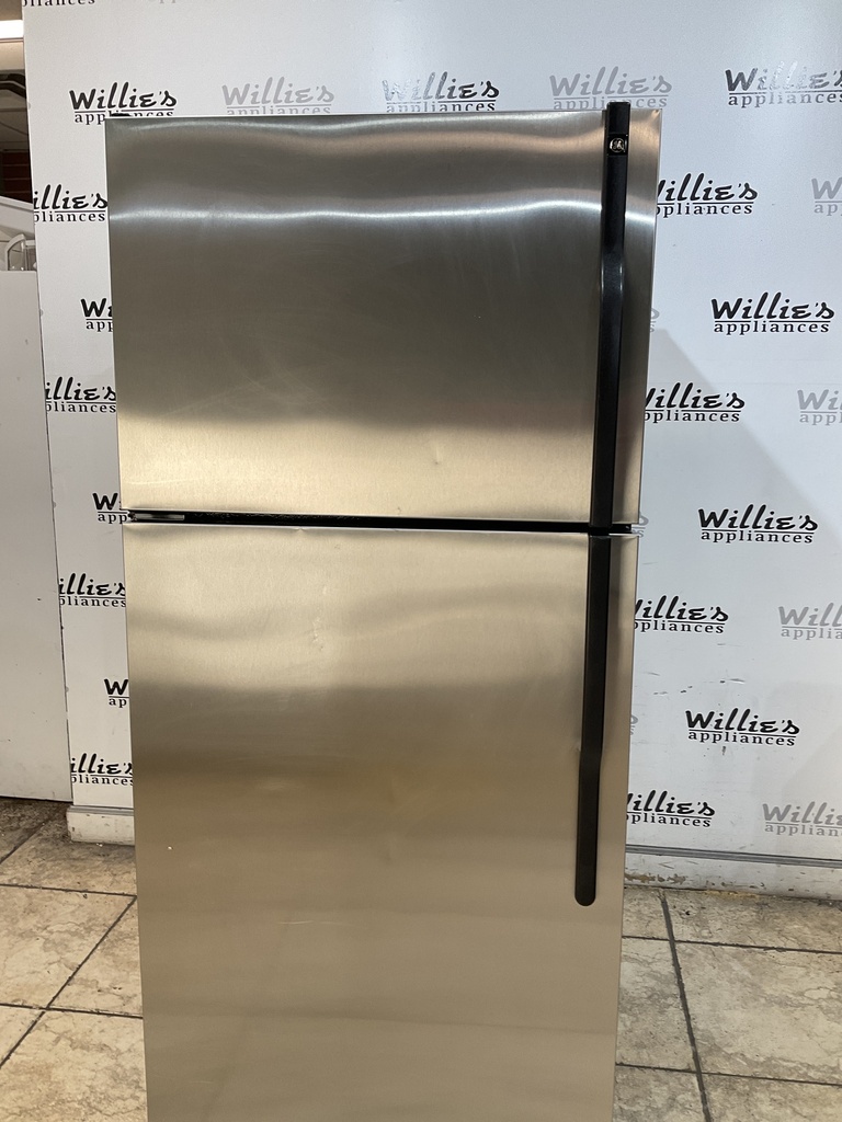 Ge Used Refrigerator Top and Bottom 30x66 1/2” (Stainless Steel) 