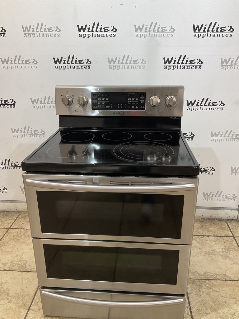 Samsung Used Electric Stove Double Oven 220volts (40/50 AMP) 30inches {no cord} 