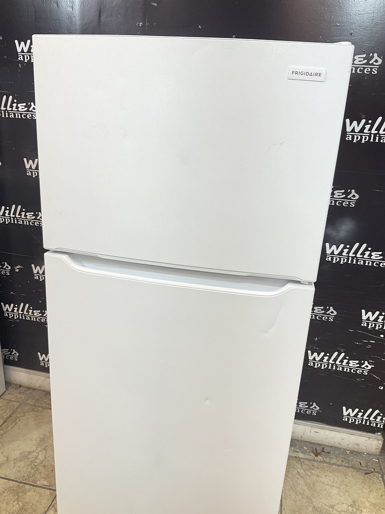 Frigidaire Used Refrigerator Top and Bottom 30x66 (White) 