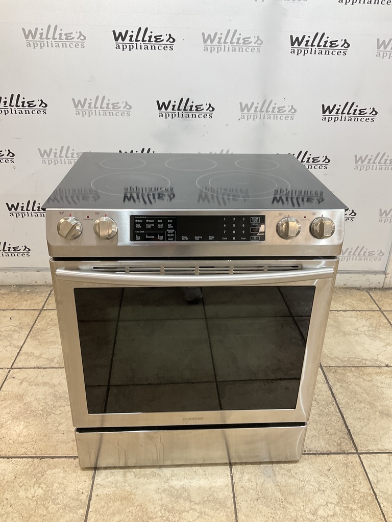 Samsung Used Electric Stove 220volts (40/50 AMP) 30inches {no cord} (Stainless Steel) 