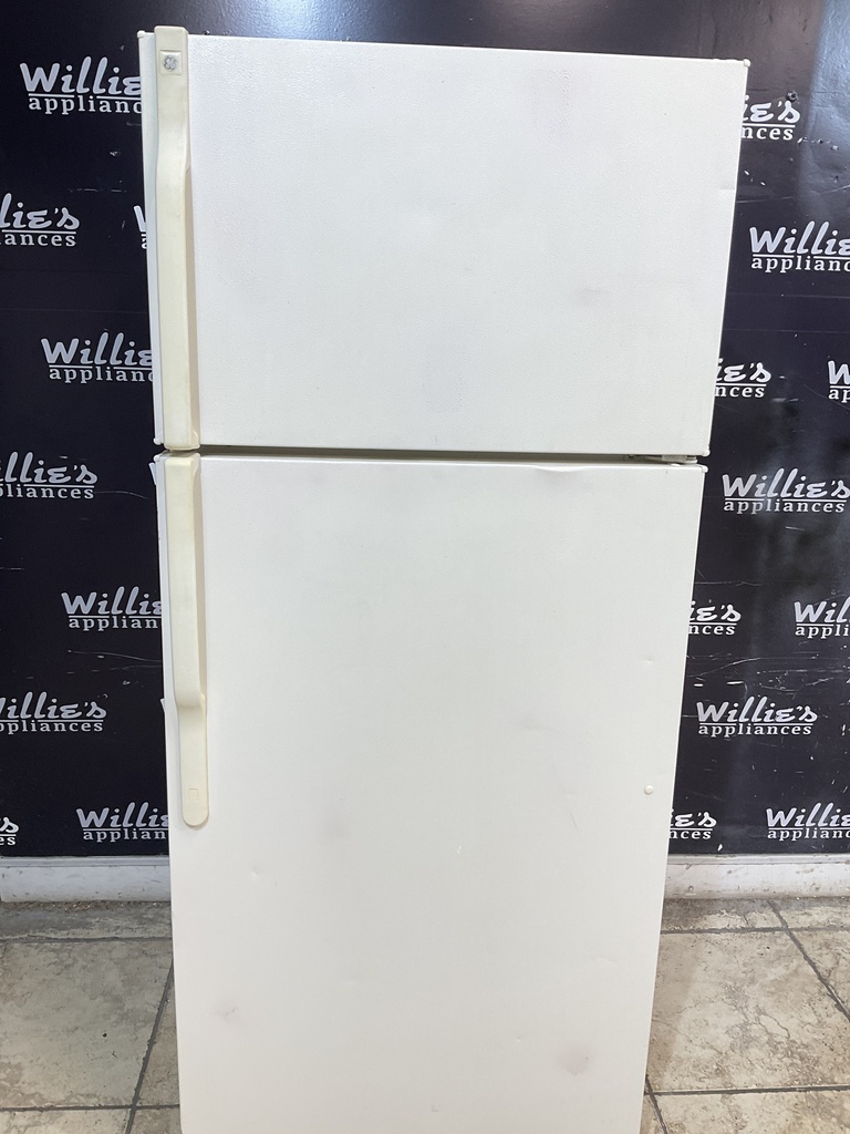 Ge Used Refrigerator Top and Bottom 28x64 1/2” (Bisque) 