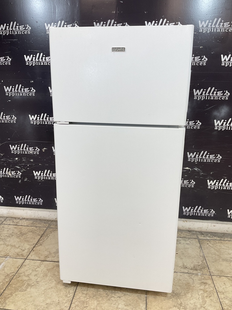 Ge Used Refrigerator Top and Bottom 28x61 1/2” (White) 