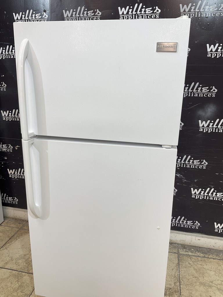 Frigidaire Used Refrigerator Top and Bottom 28x60 (White) 